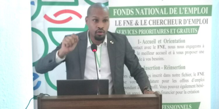 Intelligence Artificielle : Mohamed Habib porte la participation du Port Autonome de Kribi au cours d&rsquo;un séminaire à Douala