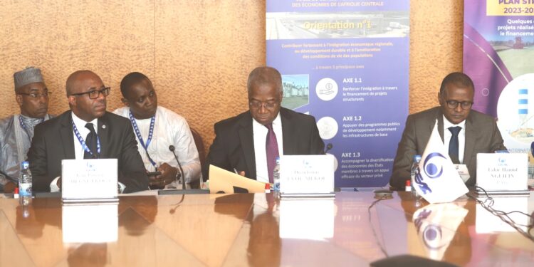 Les Actionnaires de la BDEAC adoptent la mise en place d&rsquo;un Guichet Islamique pour le financement des projets publics et privés en Afrique Centrale (Communiqué)