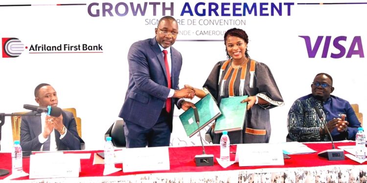Visa et Afriland First Bank signent un accord stratégique pour accélérer l’inclusion financière au Cameroun