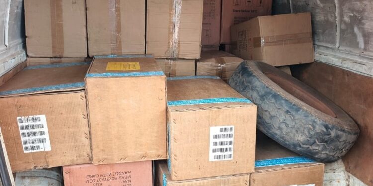 Opération CRIPHARM : 486 kg de produits pharmaceutiques clandestins interceptés sur l’axe Yaoundé-Bertoua